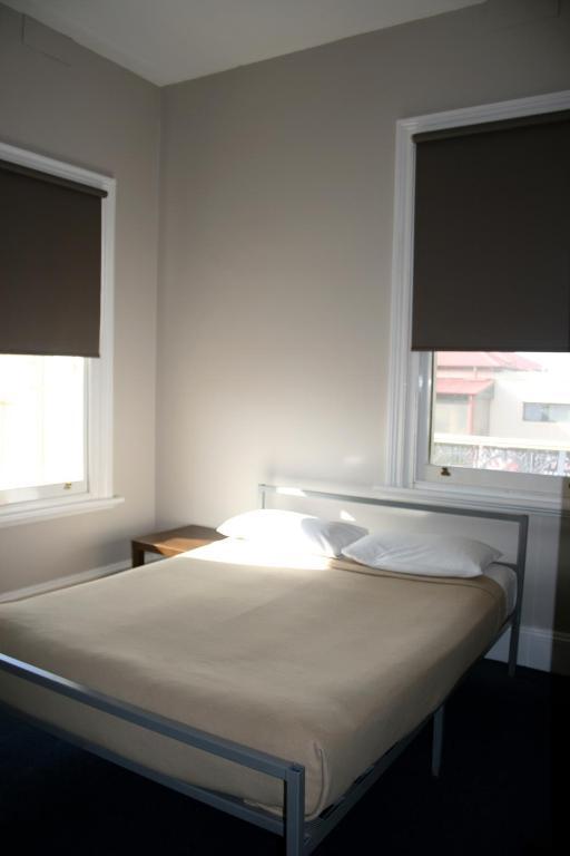 Glenelg Beach Hostel Zimmer foto