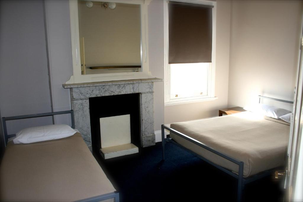 Glenelg Beach Hostel Zimmer foto